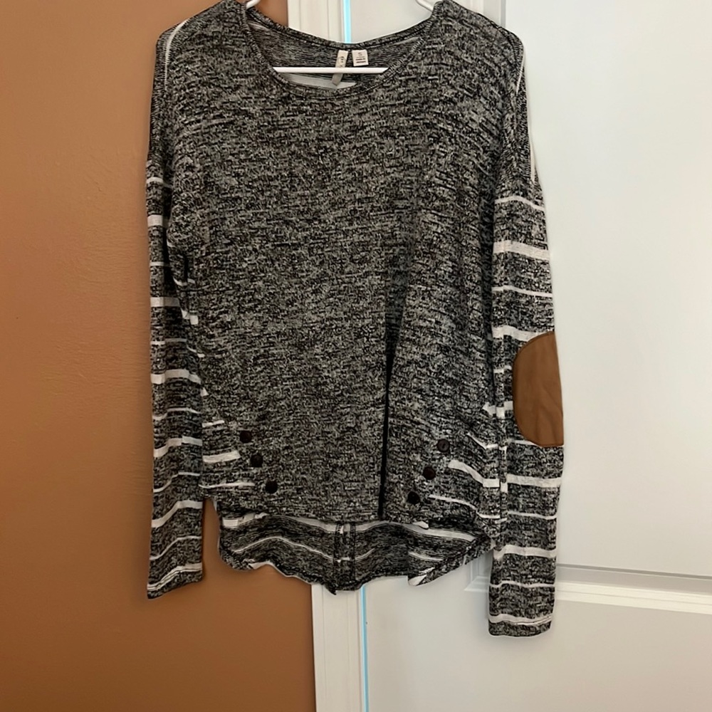 Long sleeve top